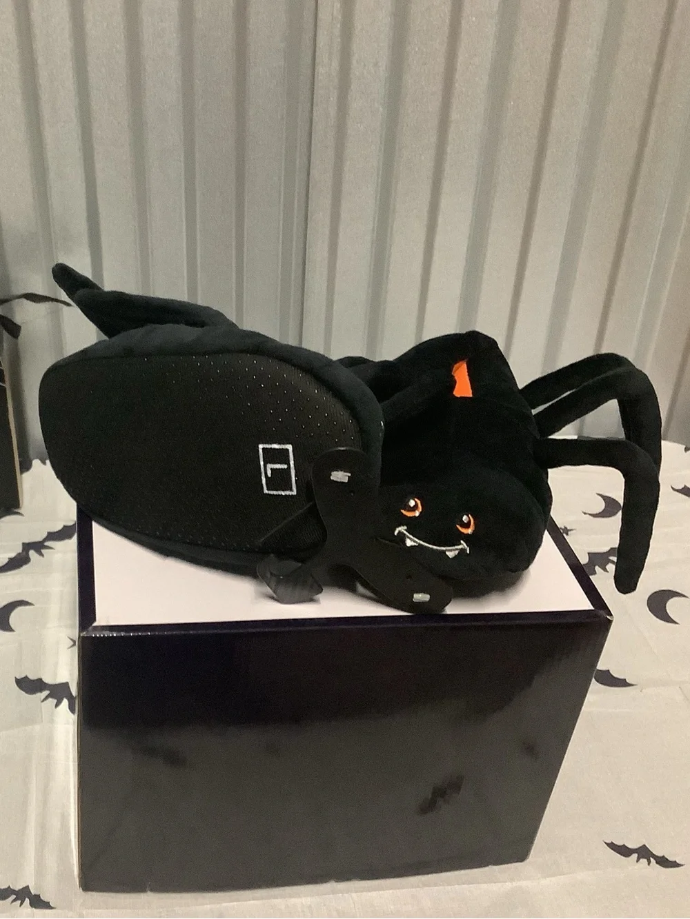 Black Spider Plush Slippers for Kids - Cute Halloween Footwear size large (13/1)